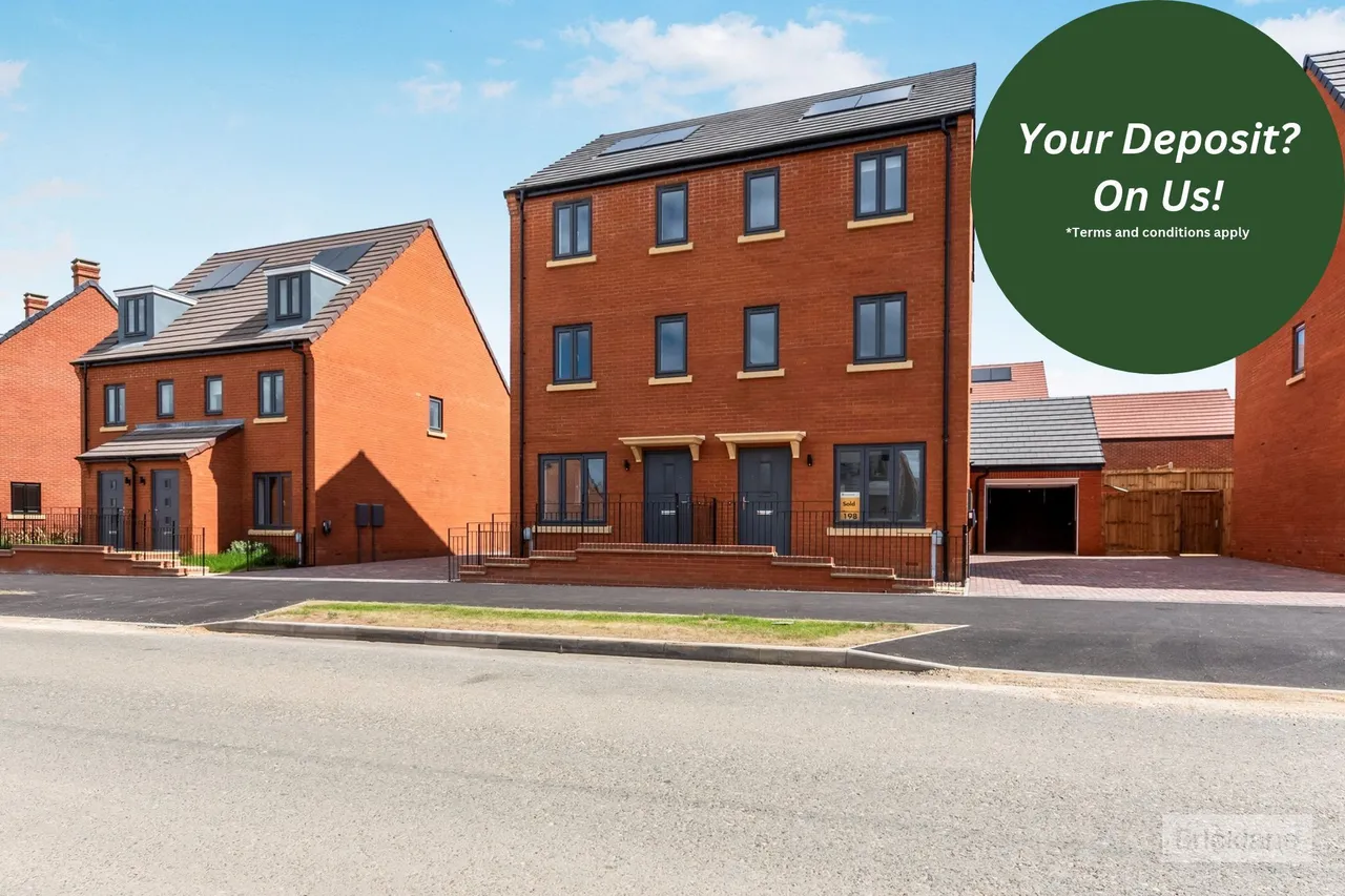3 bed house to rent, Hanafey way, Harlestone Grange, NN5