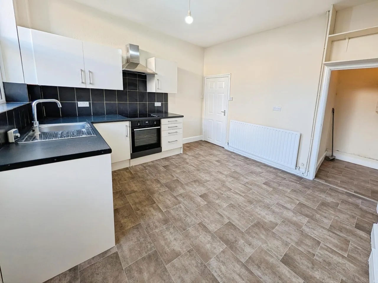 Queen Street, Grantham, NG31, photo 2