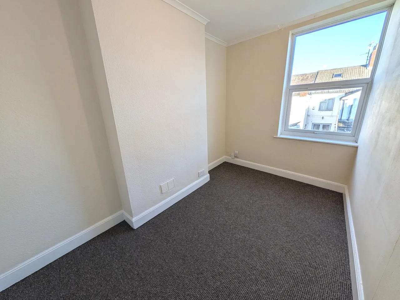Queen Street, Grantham, NG31, photo 12