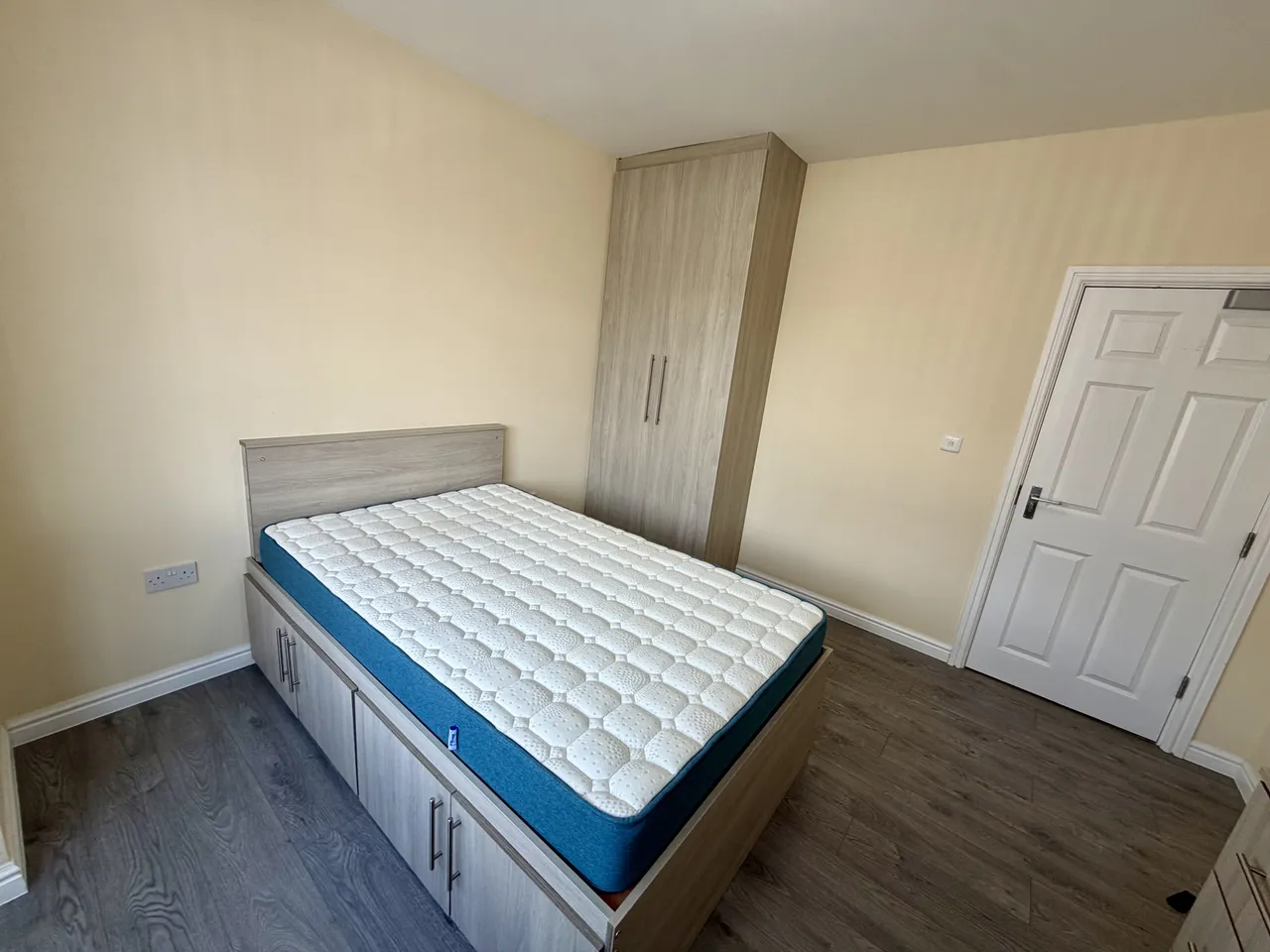 Beverly Road, Fallowfield M14, photo 3