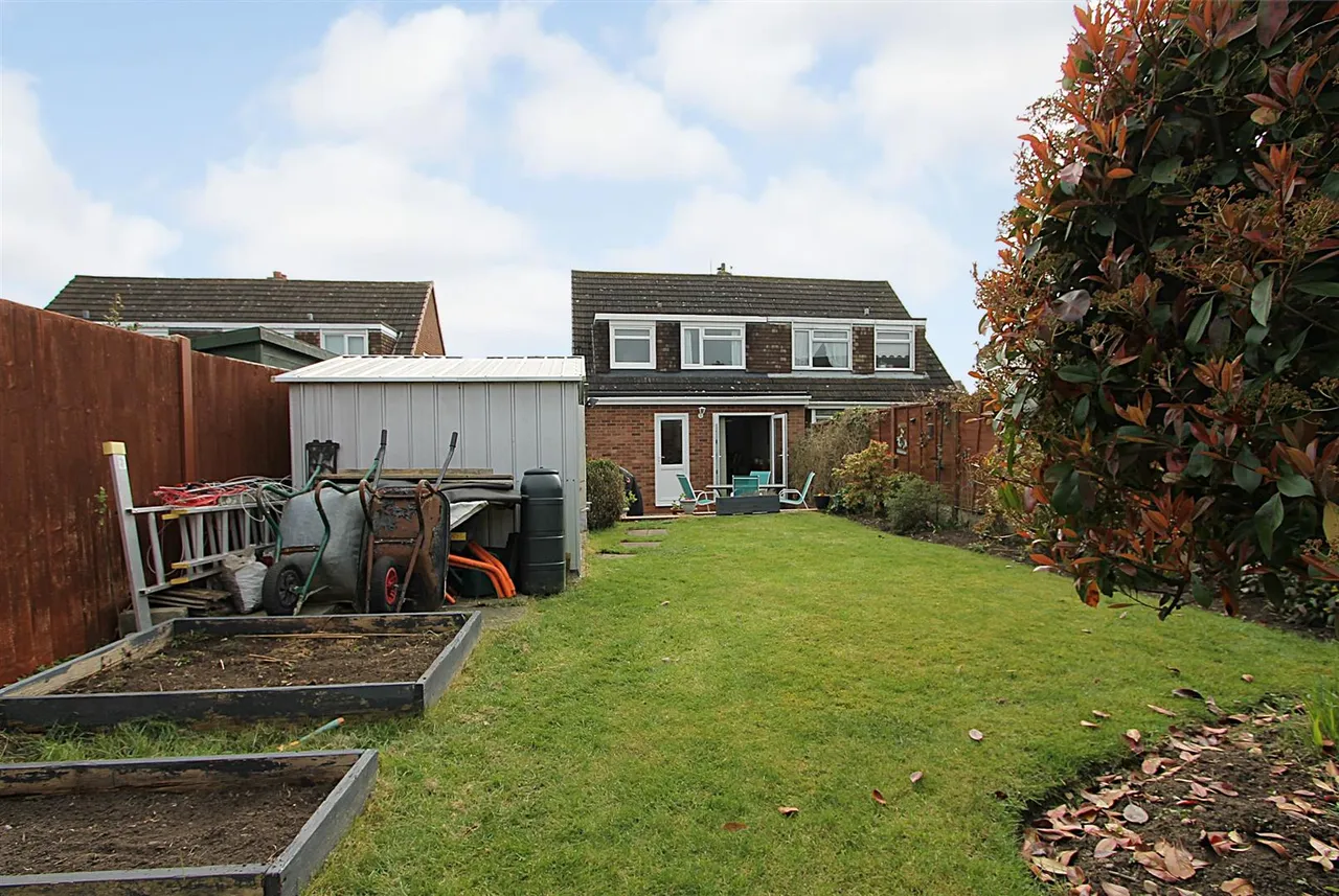 Willowfield Drive, Kidderminster, photo 14
