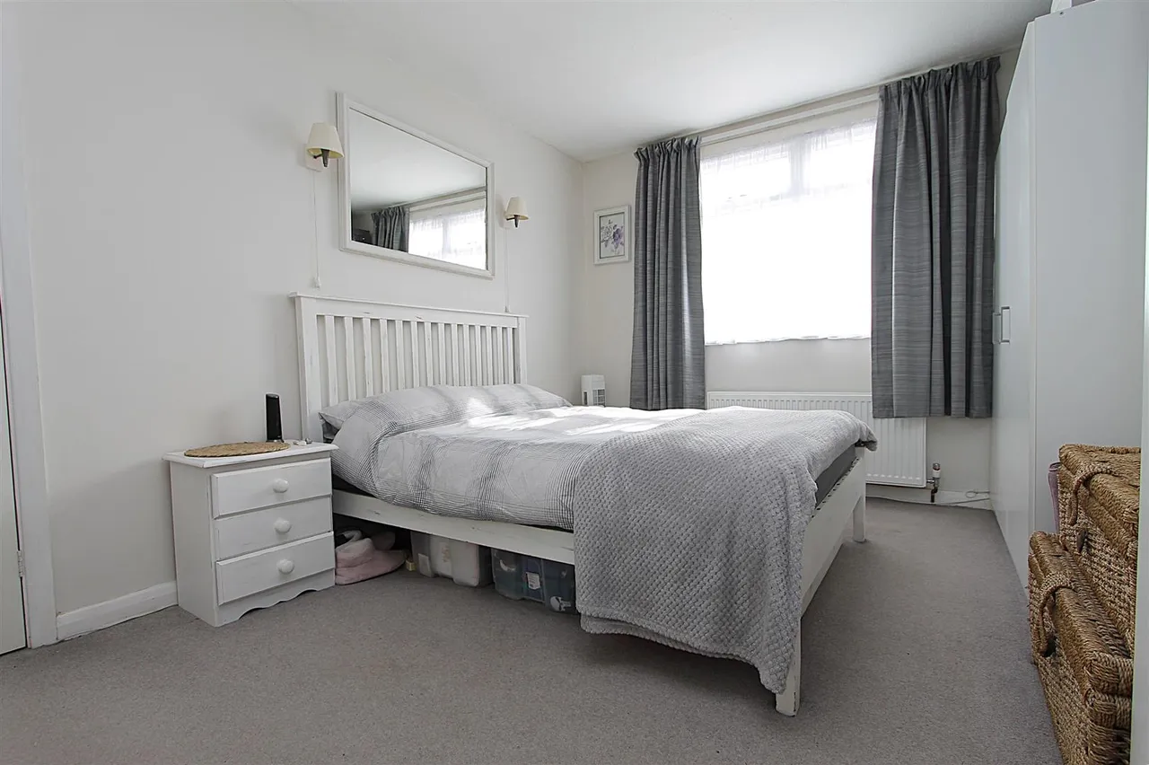 Willowfield Drive, Kidderminster, photo 8