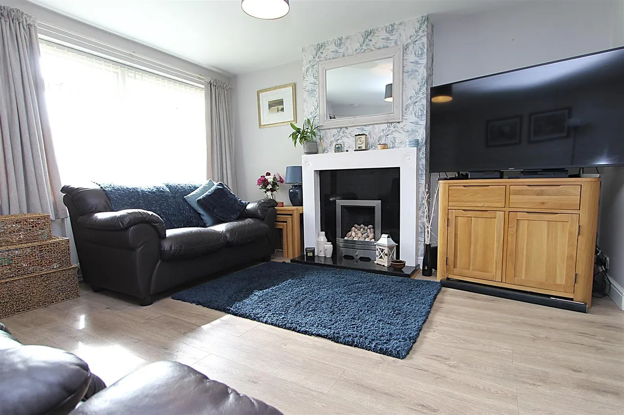 Willowfield Drive, Kidderminster, photo 4