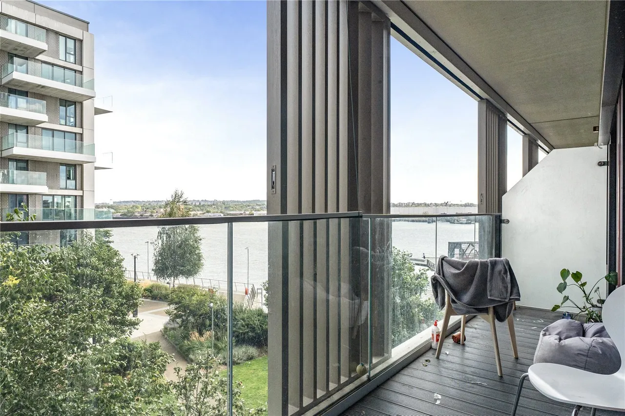 Bonnet Street, London, E16, photo 2