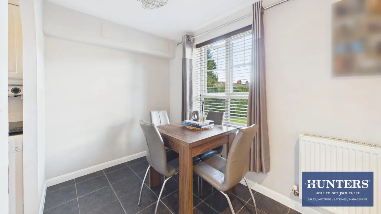 Wearhead Drive, Barnes, SR4, photo 6