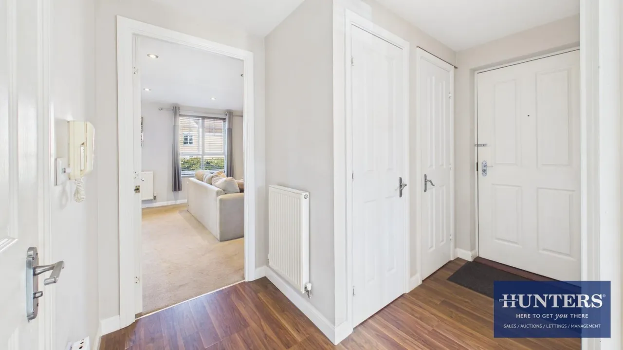 Wearhead Drive, Barnes, SR4, photo 2