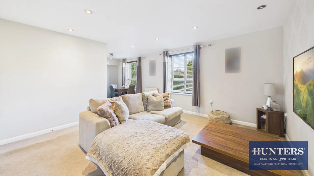 Wearhead Drive, Barnes, SR4, photo 5