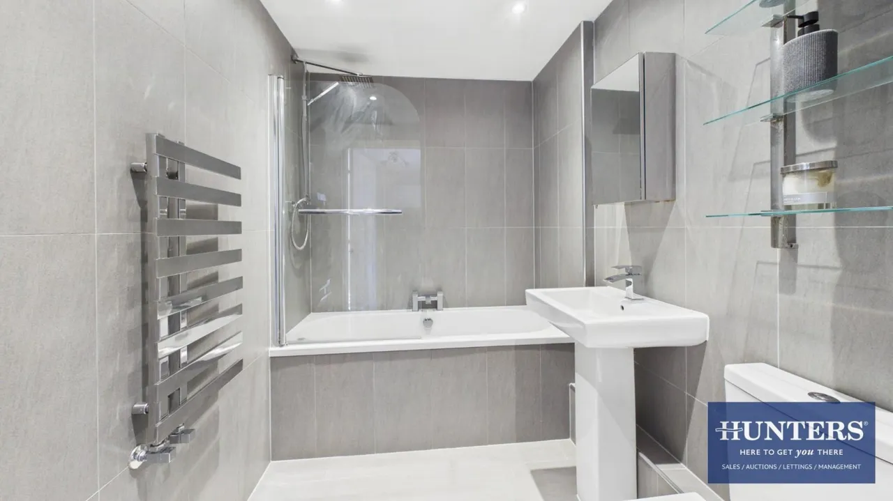 Wearhead Drive, Barnes, SR4, photo 14