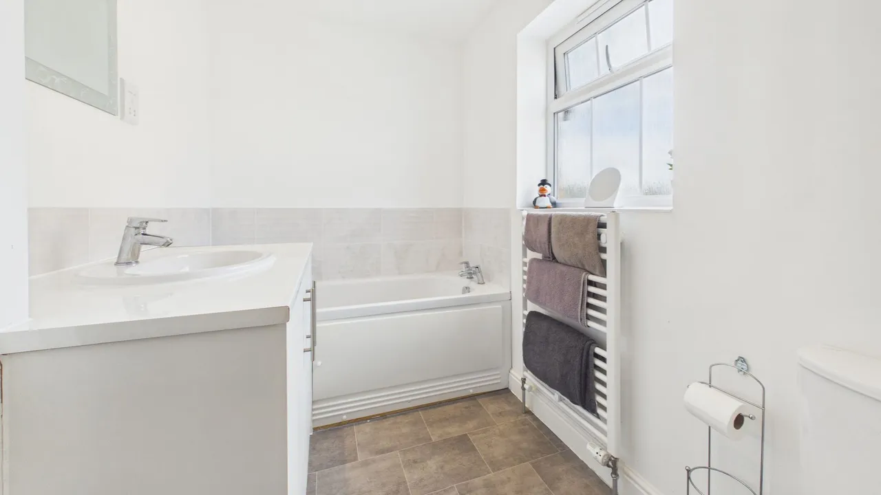 Harrier Way, Market Deeping, Peterborough, PE6, photo 15