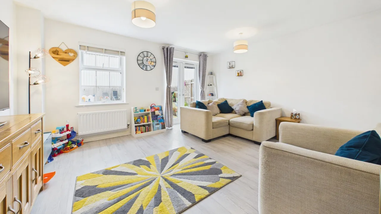 Harrier Way, Market Deeping, Peterborough, PE6, photo 3