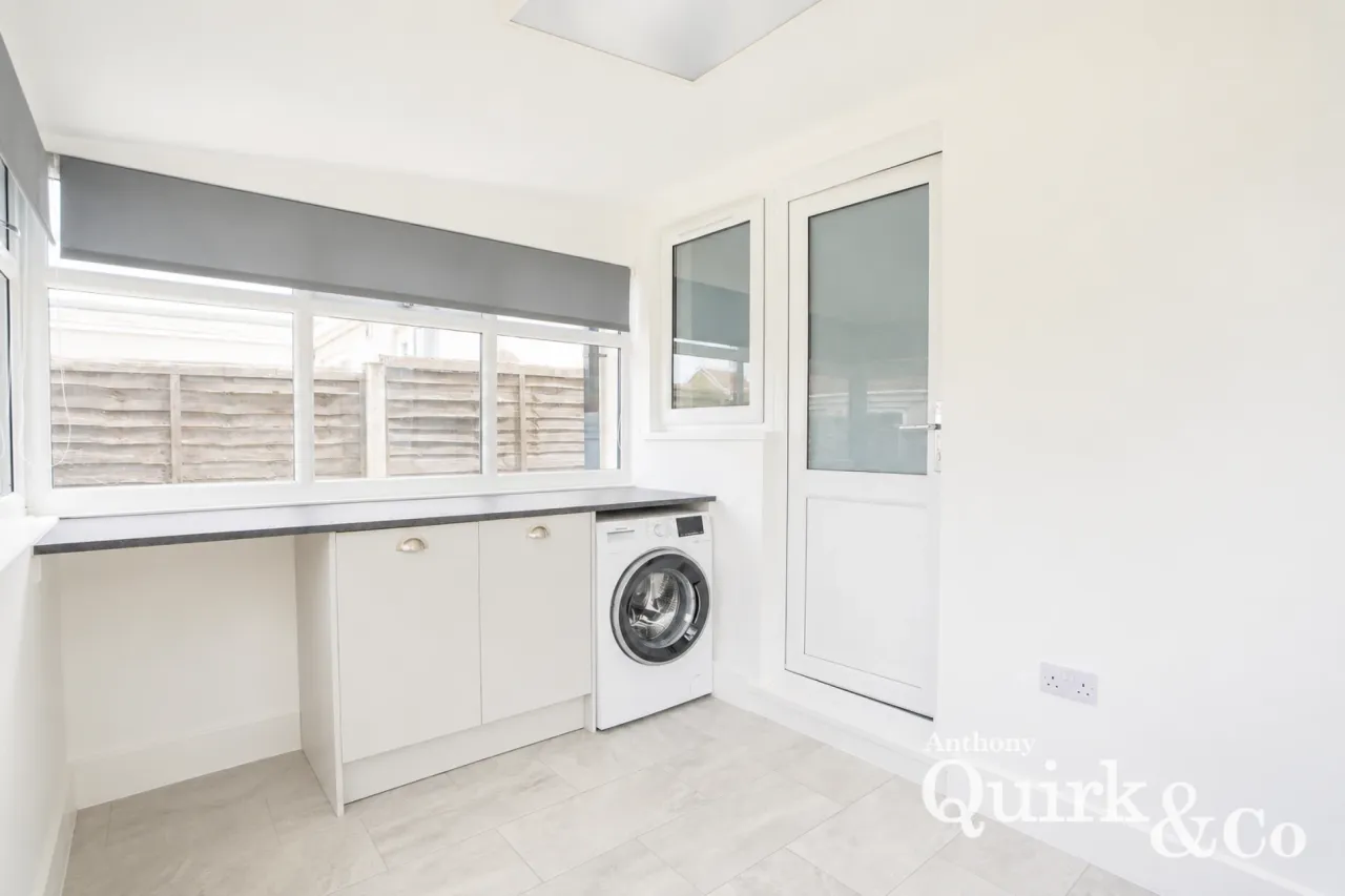 London Road, Benfleet, SS7, photo 10
