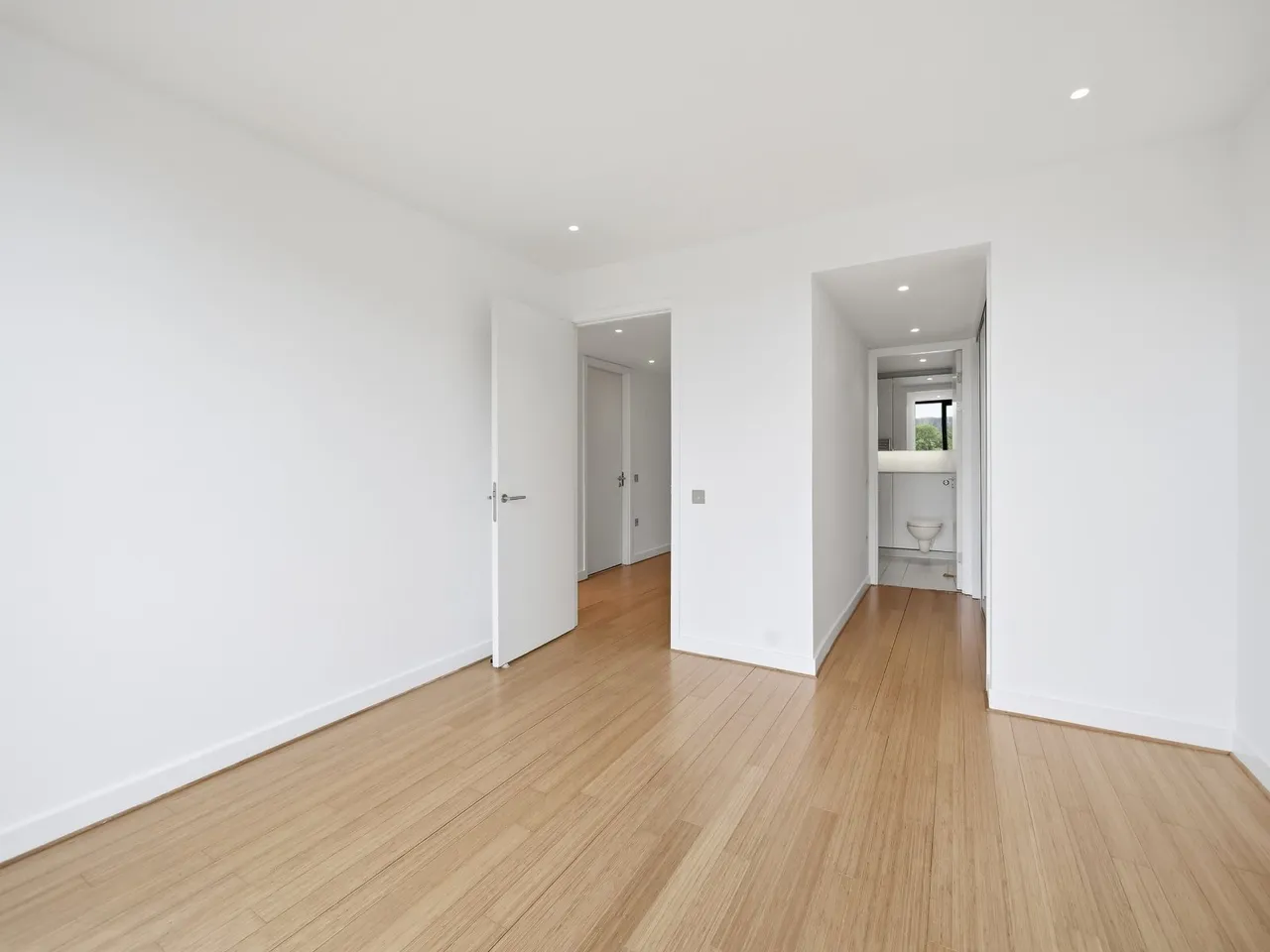 Simpson Loan, Quartermile, EH3, photo 7