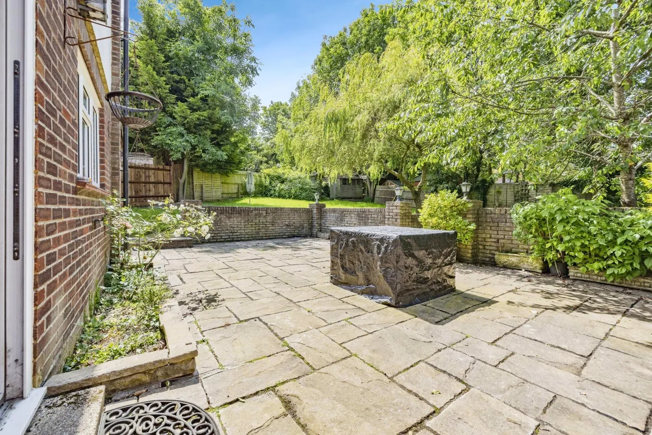 Perry Mead, Bushey, WD23, photo 11