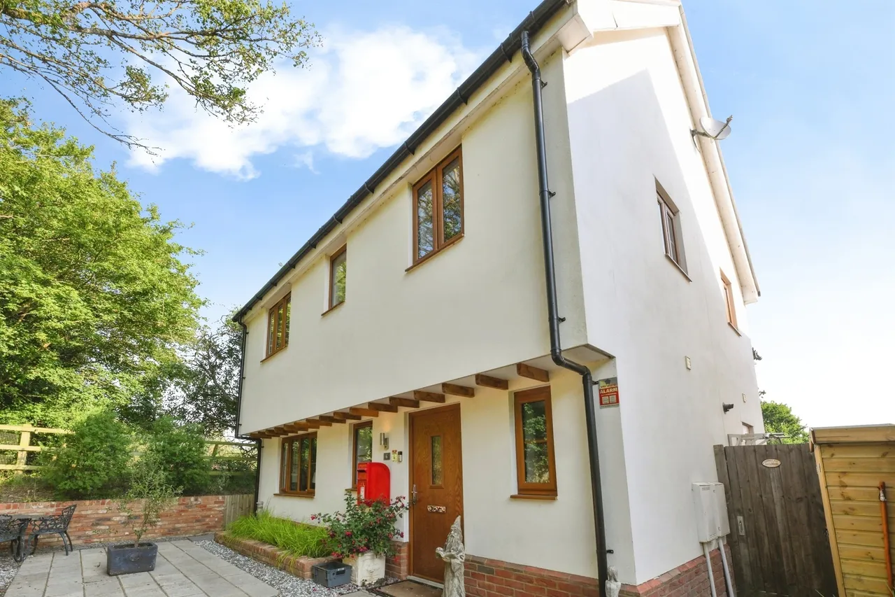 3 bed house for sale — Iceni Rise, Colliers End, WARE