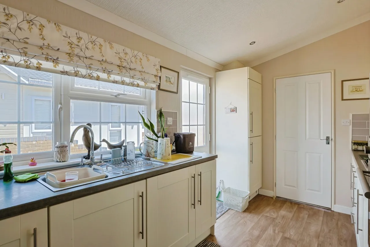 Organford, Poole, BH16, photo 8