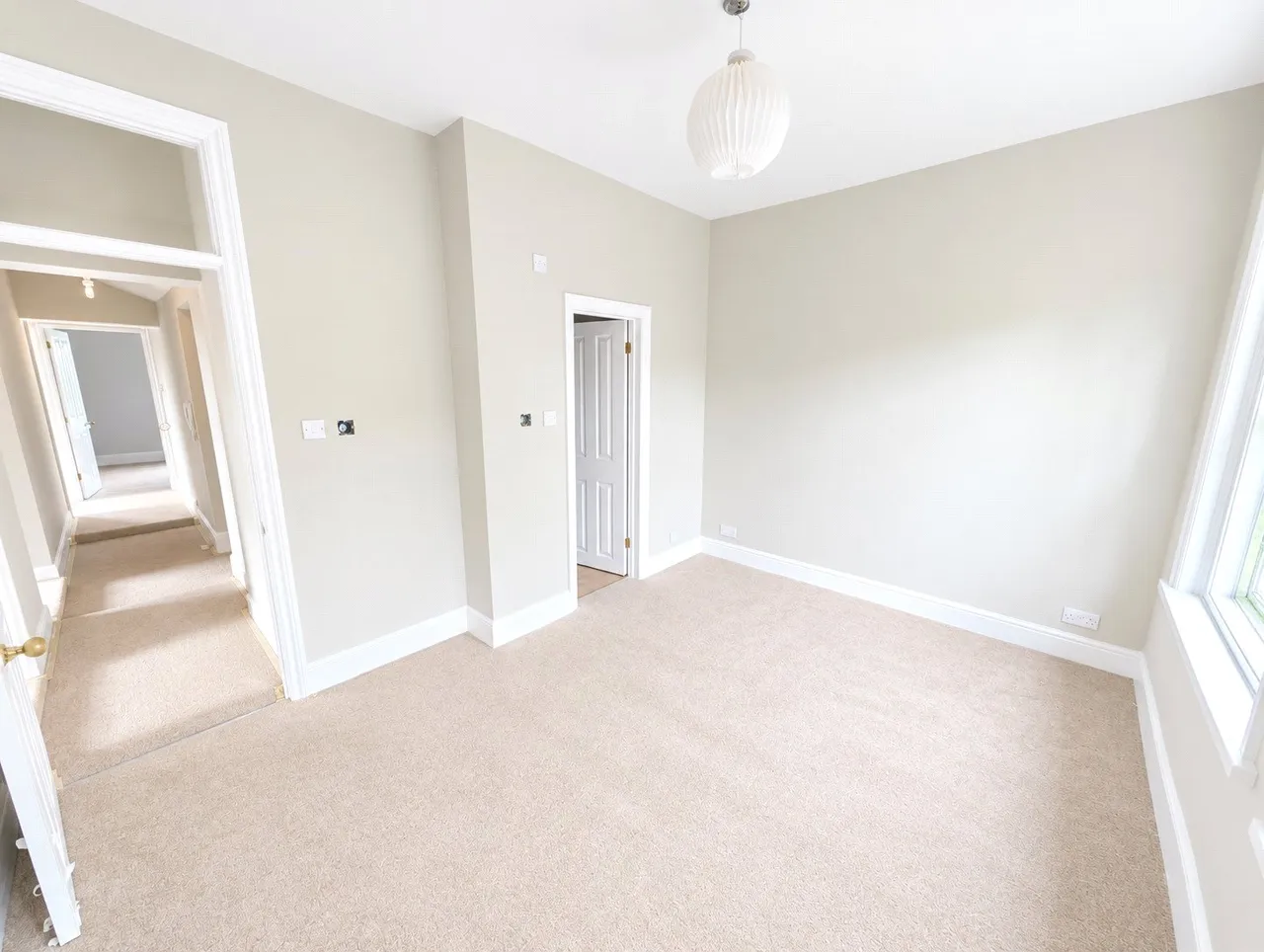 3 bed flat to rent — Dukes Ride, Crowthorne, Berkshire, RG45 6ED
