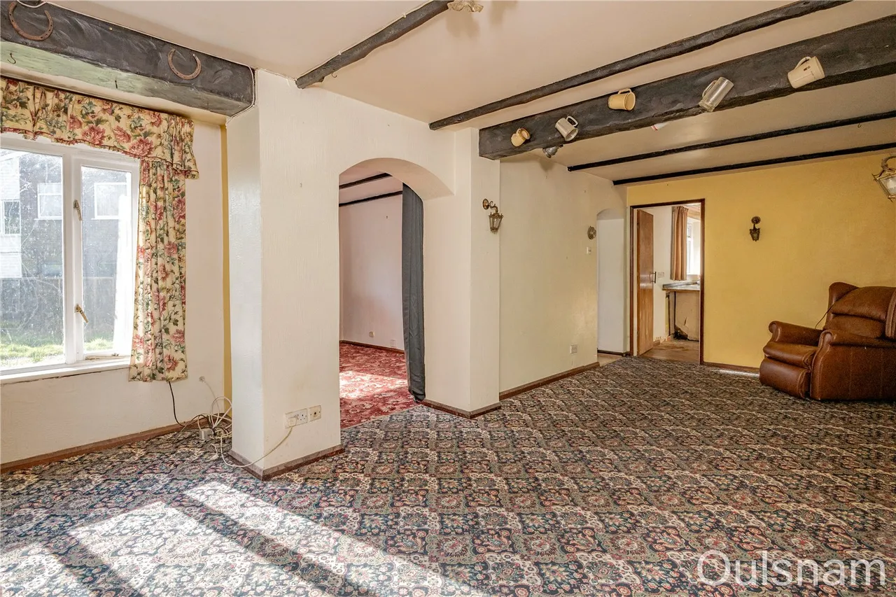 Stourbridge Road, Catshill, Bromsgrove, Worcestershire, B61 9LQ, photo 4