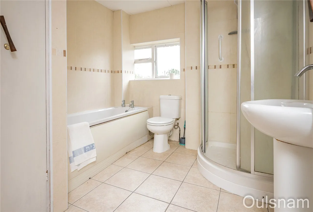 Stourbridge Road, Catshill, Bromsgrove, Worcestershire, B61 9LQ, photo 13