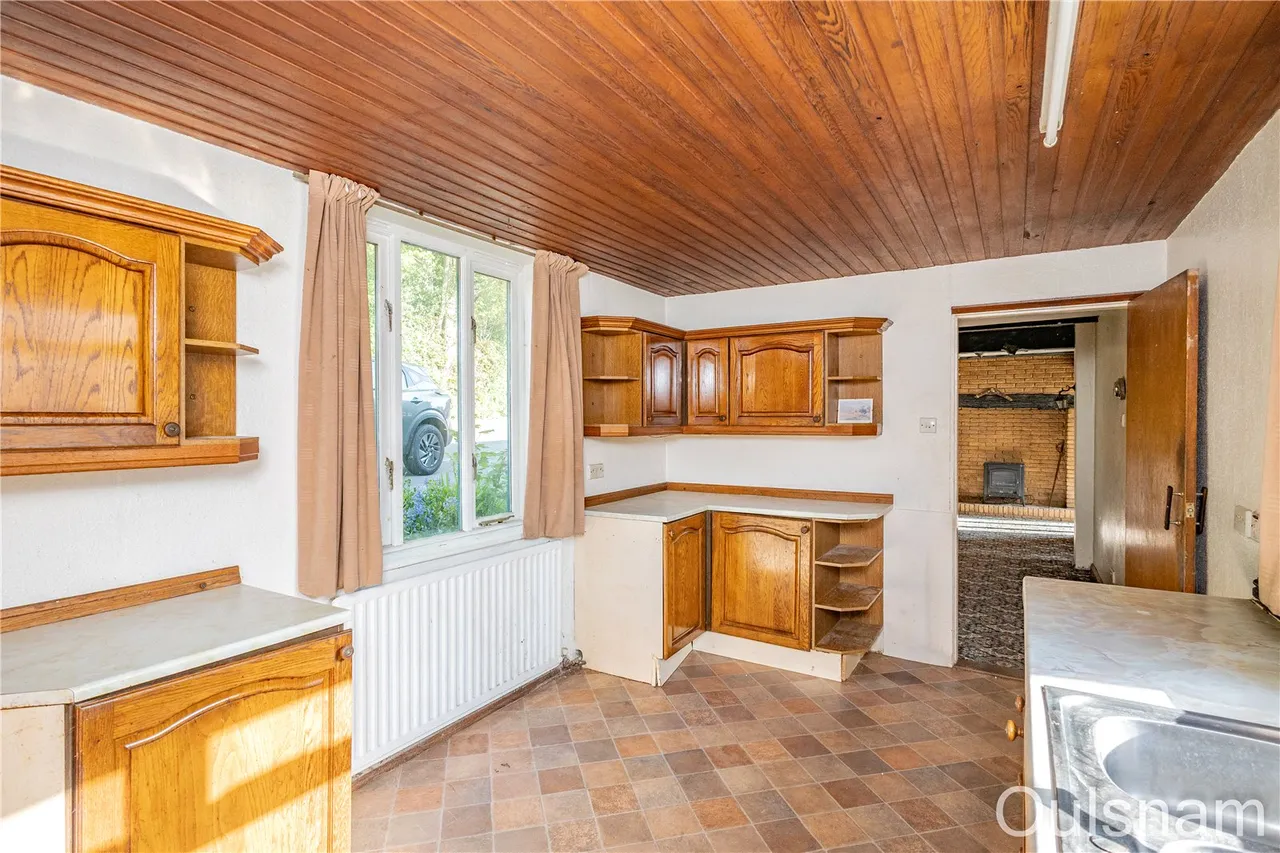 Stourbridge Road, Catshill, Bromsgrove, Worcestershire, B61 9LQ, photo 6