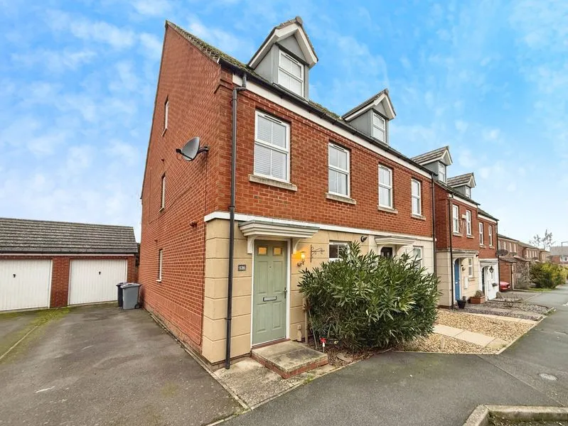 3 bed house for sale — Kedleston Road, Grantham