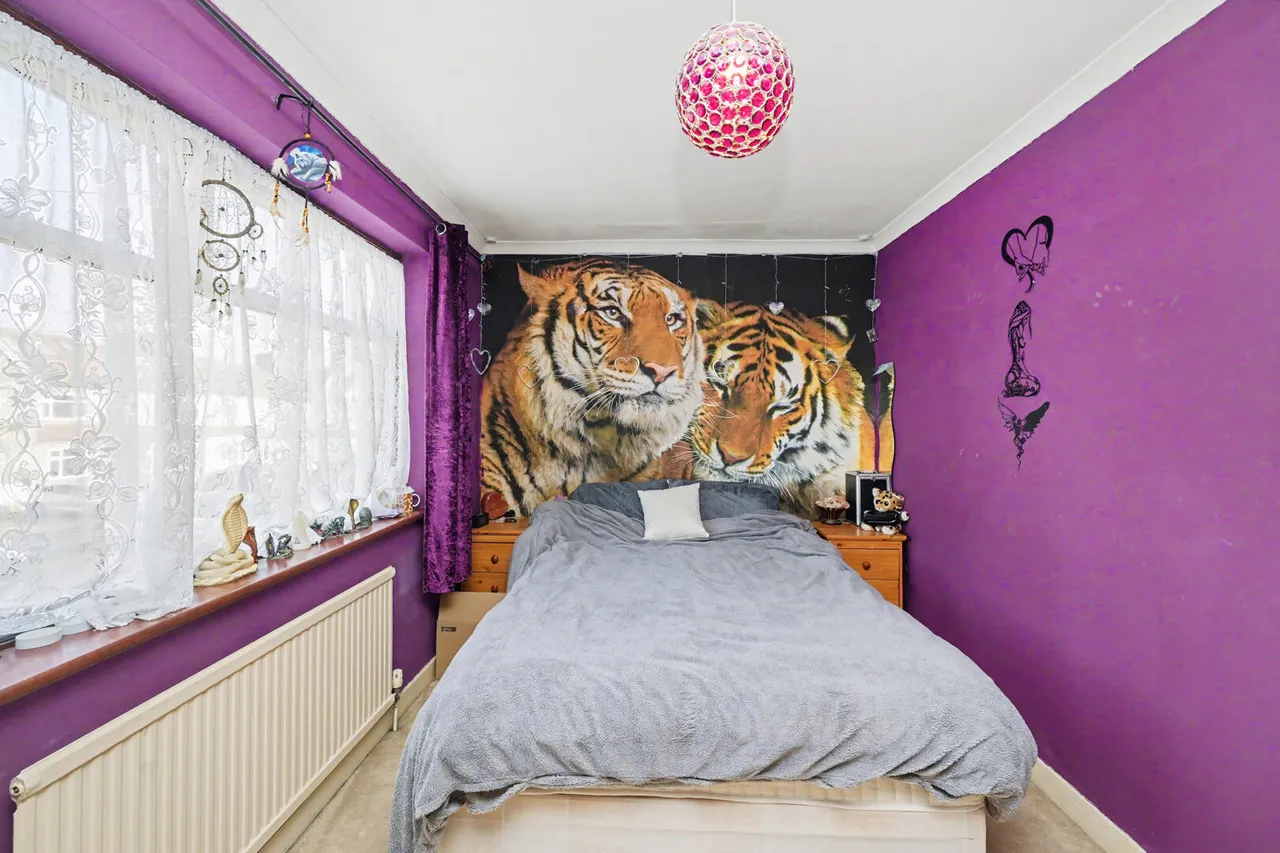 Roedean Avenue, Enfield, EN3, photo 13
