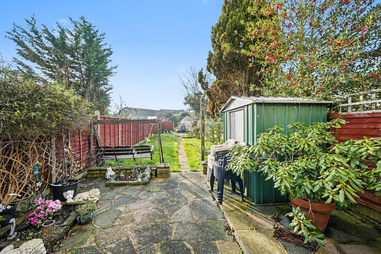 Roedean Avenue, Enfield, EN3, photo 4
