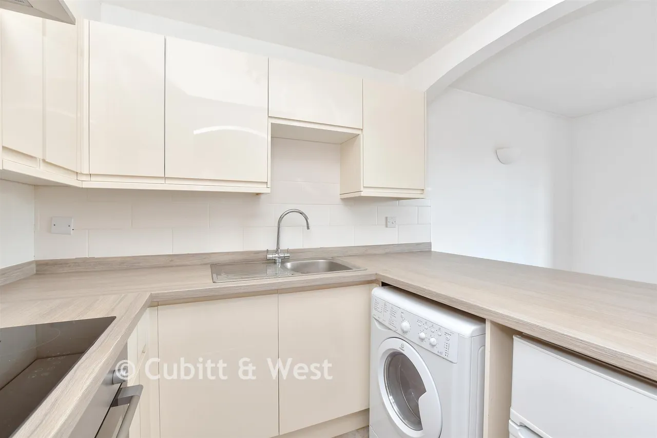 Foxglove Way, Wallington, SM6, photo 5