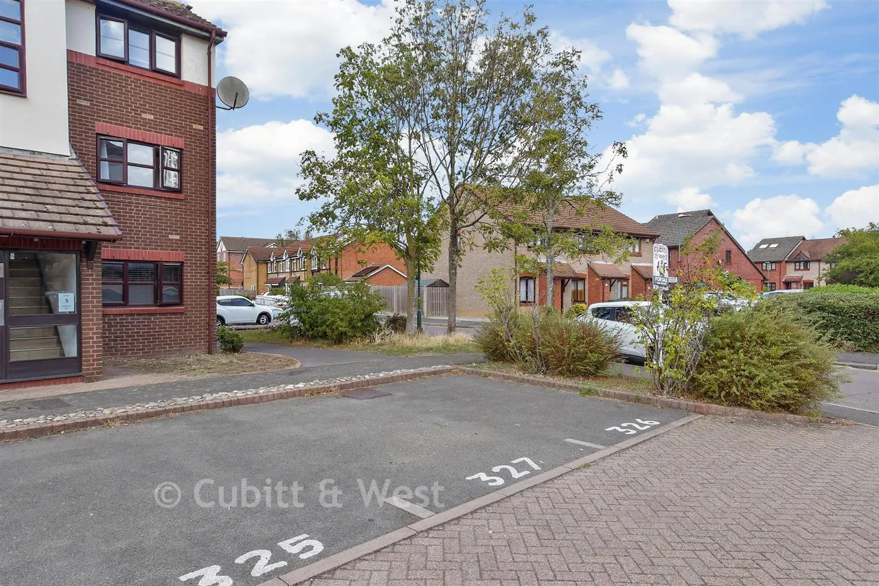 Foxglove Way, Wallington, SM6, photo 6