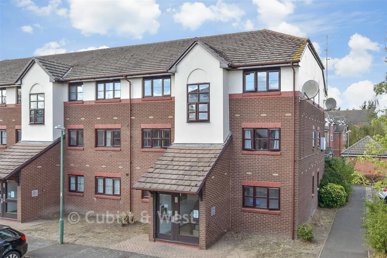 1 bed flat for sale, Foxglove Way, Wallington, SM6