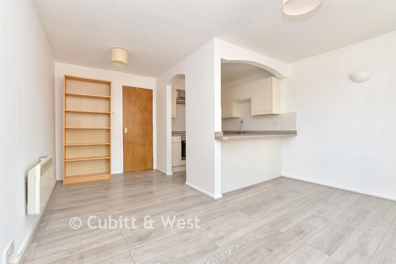 Foxglove Way, Wallington, SM6, photo 2