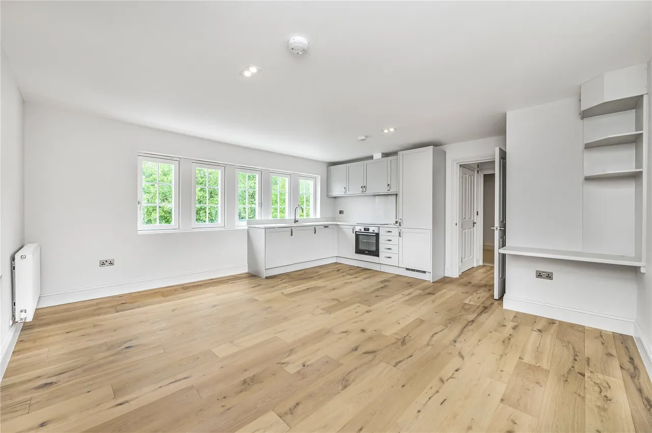 2 bed flat to rent, Allfarthing Lane, London, SW18