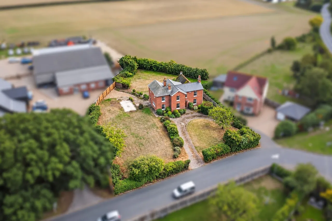 St. Marys Road, Great Bentley, photo 15