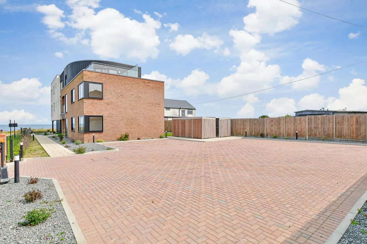 Fitzroy Avenue, Broadstairs, CT10, photo 13