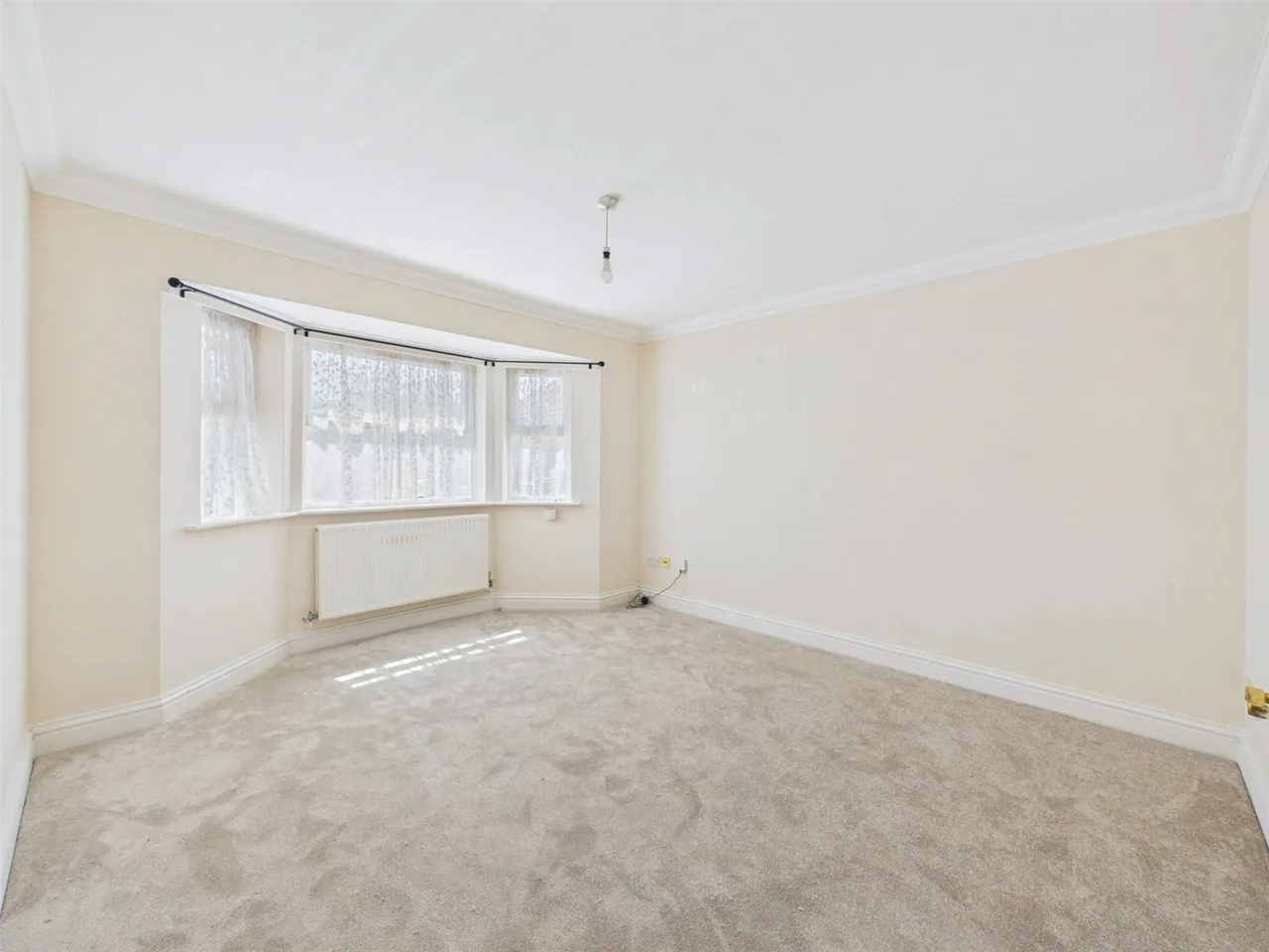 Bellclose Road, West Drayton, UB7, photo 3