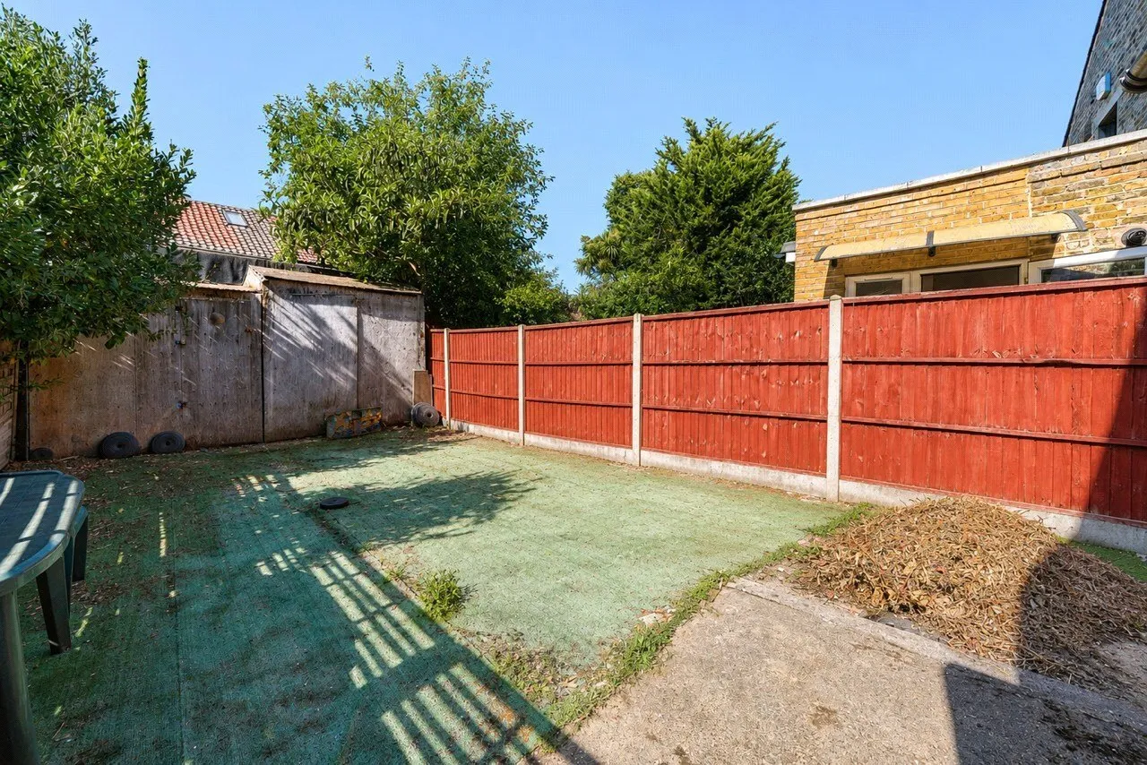 Vaughan Road, London, E15, photo 8
