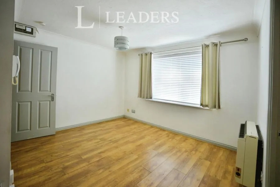 Hamilton Court, Templemead, CM8, photo 4