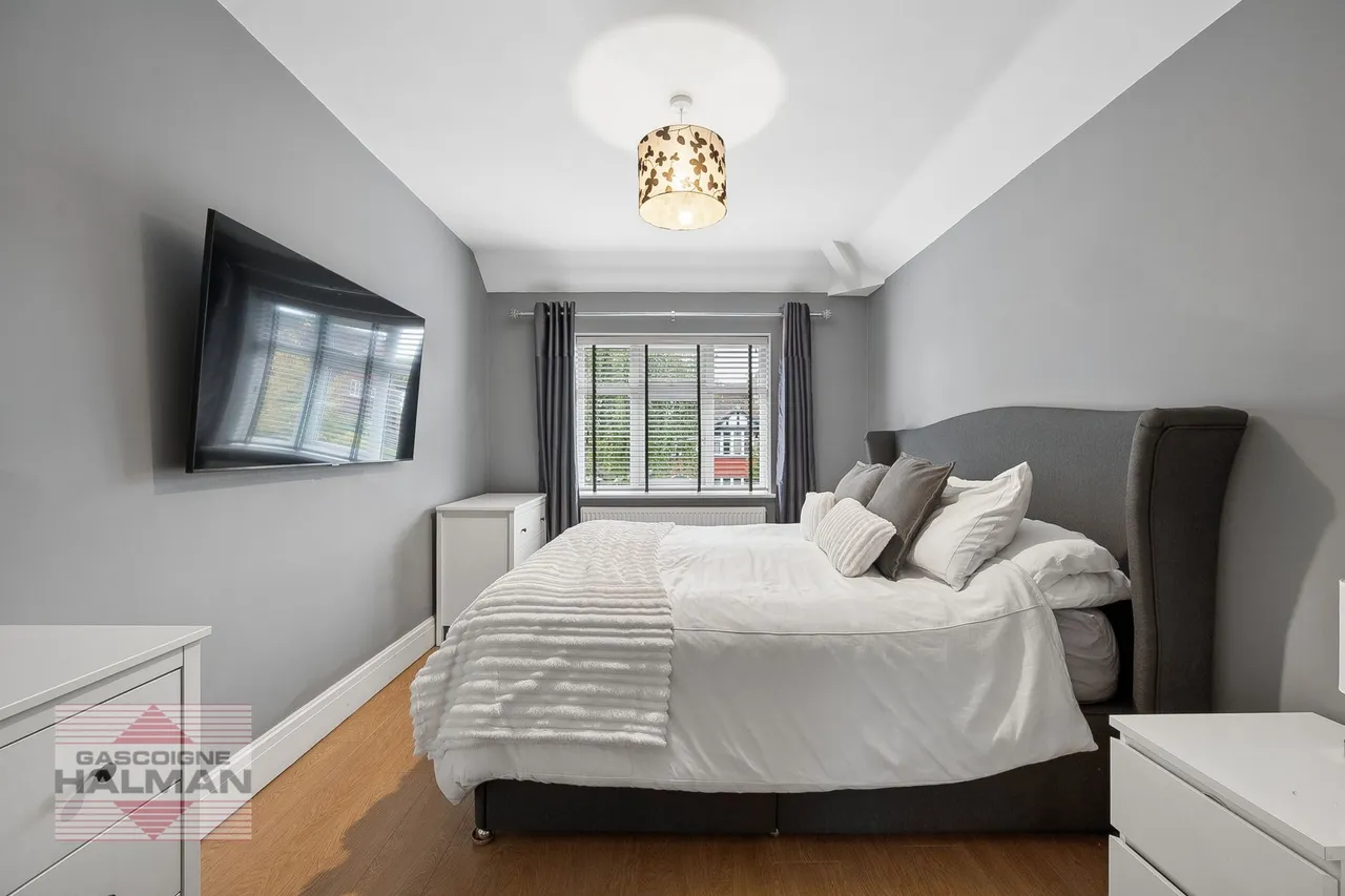 Thornham Road, Sale, photo 26