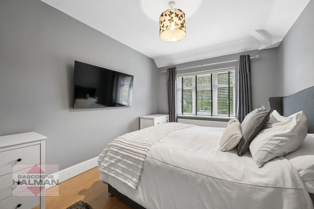 Thornham Road, Sale, photo 25