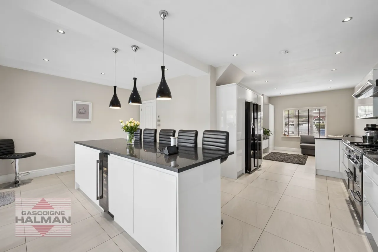 Thornham Road, Sale, photo 14