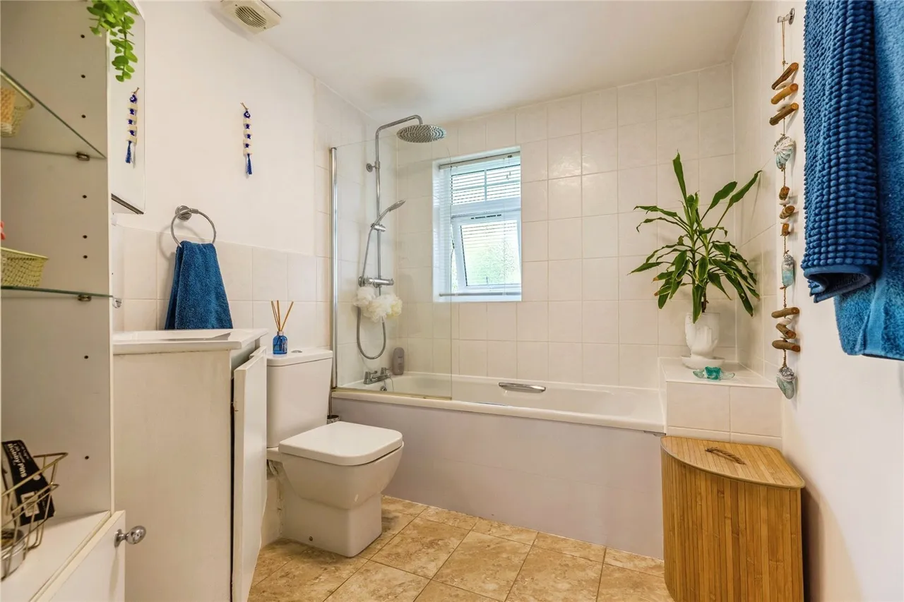 Bridgefield Drive, Bury, BL9, photo 11