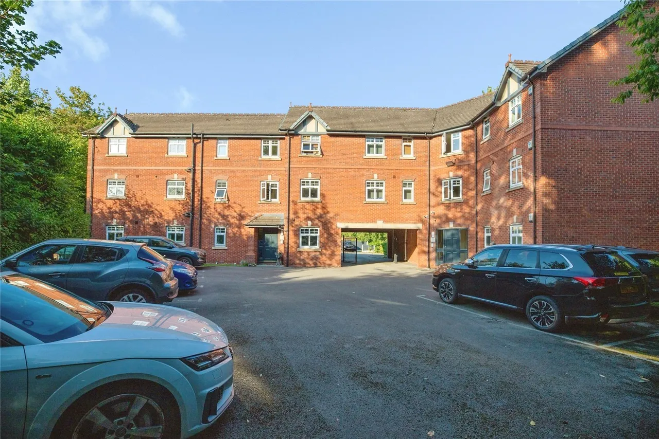 Bridgefield Drive, Bury, BL9, photo 15