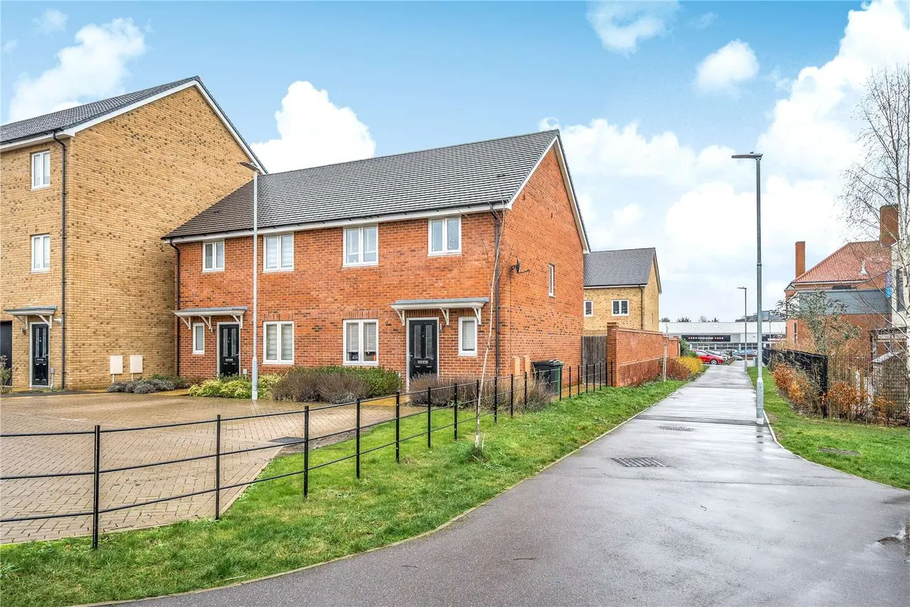 3 bed new development for sale — Waterfield Close, Peterborough, Cambridgeshire, PE3 6AS