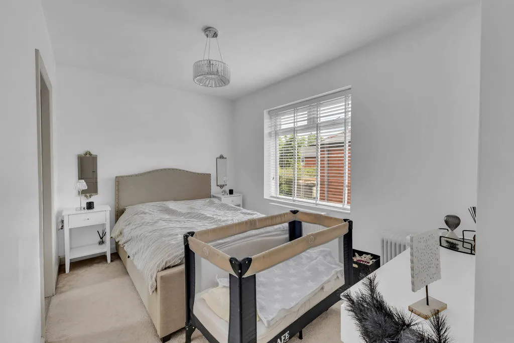 Firgrove Gardens, Rochdale OL16 3AF, photo 9