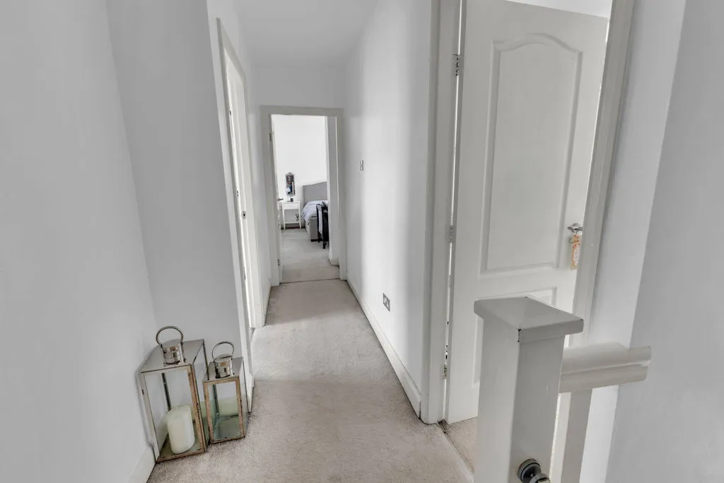 Firgrove Gardens, Rochdale OL16 3AF, photo 8