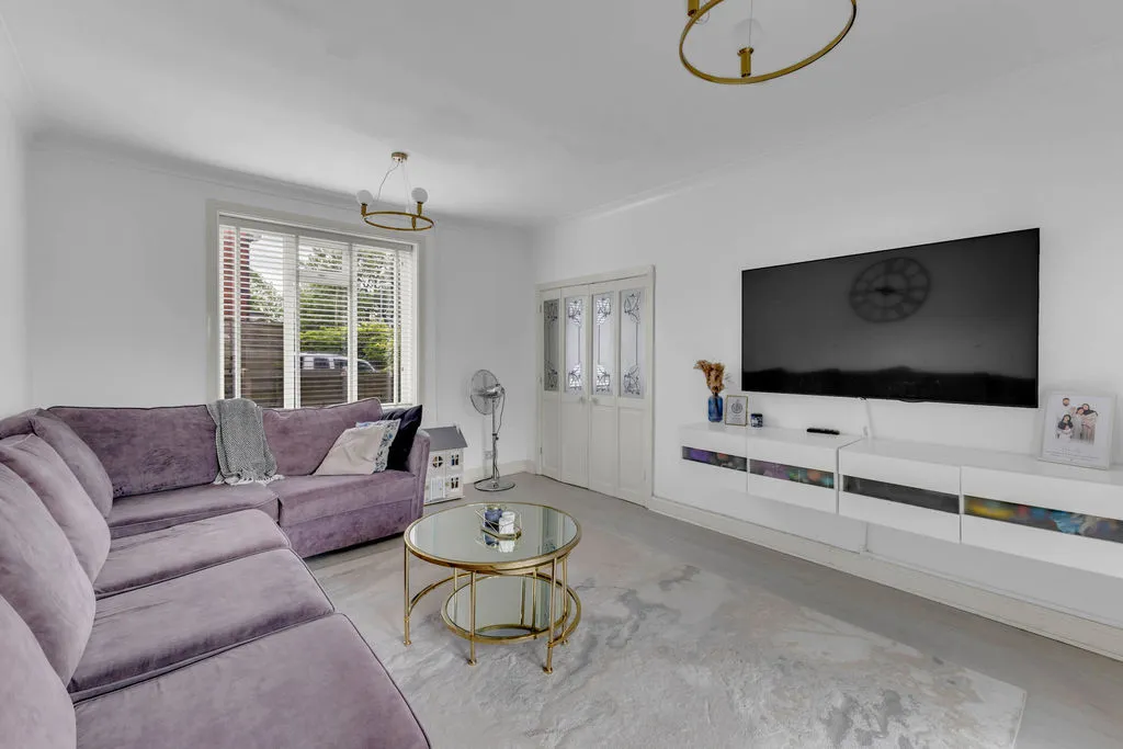 Firgrove Gardens, Rochdale OL16 3AF, photo 7