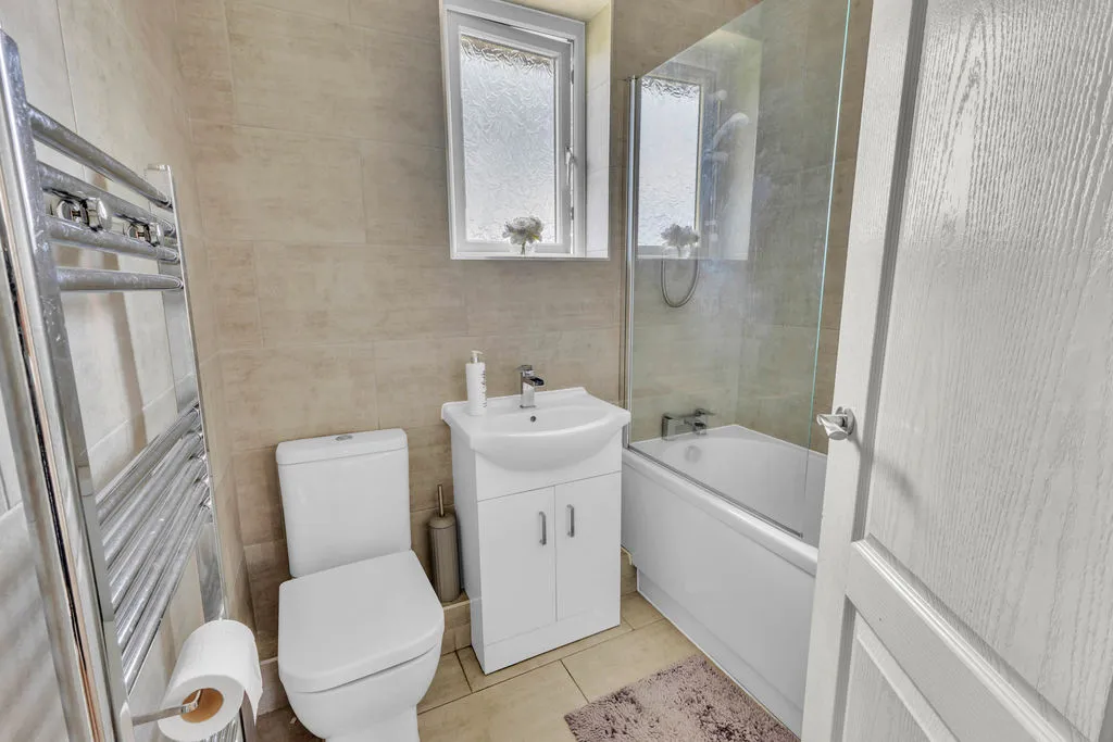Firgrove Gardens, Rochdale OL16 3AF, photo 15