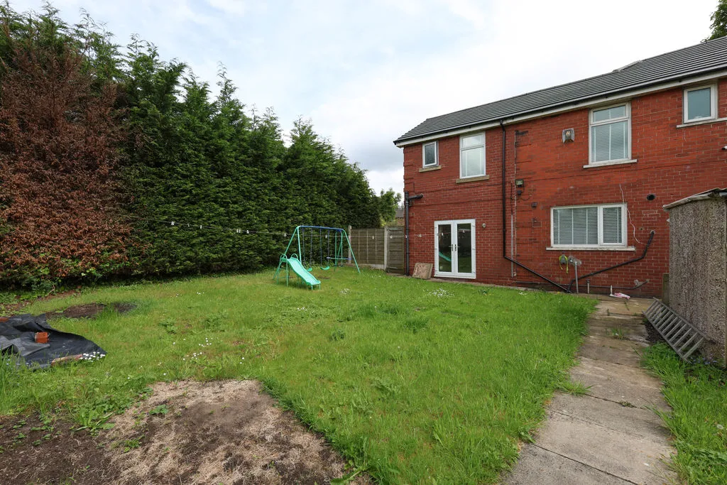 Firgrove Gardens, Rochdale OL16 3AF, photo 17