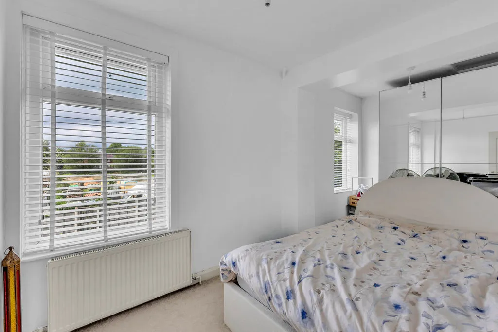 Firgrove Gardens, Rochdale OL16 3AF, photo 12