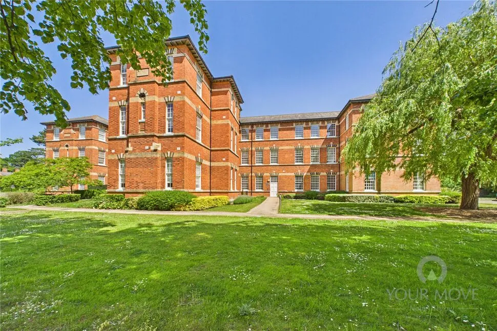 1 bed flat for sale — South Meadow Road, St Crispins, Northamptonshire, NN5