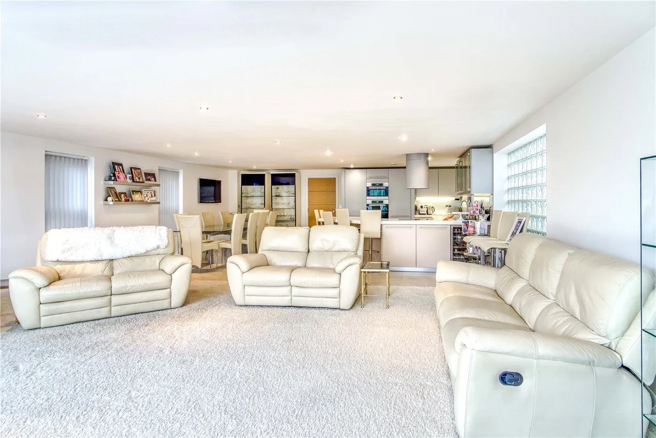 Dorset Lake Avenue, Lilliput, BH14, photo 5